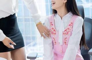 物恋传媒 – 小竹带我南山忆：那图片里花开得比我剃的头还好！