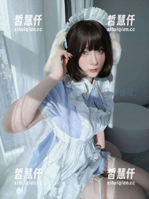 白银81 半夜翻到白银81的御姐作品,低声惊叹,居然比我的梦还要鲜活