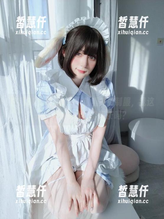 白银81的女仆cos，瞅着她的制服，我这是要开始备货咖啡和茶吗？