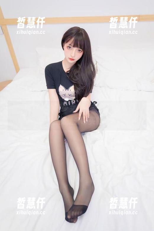 神楽坂真冬的熊少女在线写真，想问问，这熊皮是去哪买的？