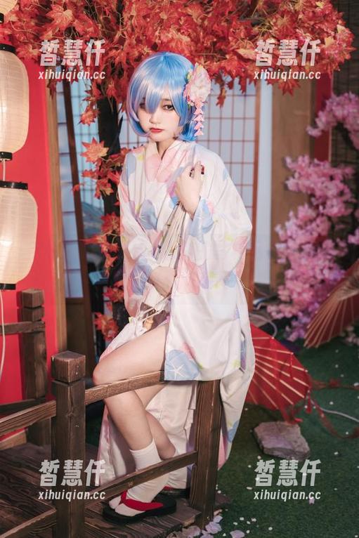 别看大姐姐，神沢永莉的写真图包其实又撩又好看，哦呦！