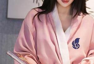 秀人网 – “大美媚京”的创意写真：连镂空都在调皮捣蛋！