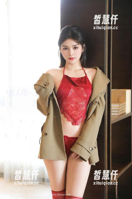 秀人网-李可可 秀人网 - 李可可的比基尼写真,一口气换了几套,果然色彩斑斓。