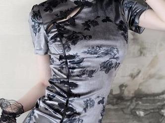 秀人网 – 比基尼的幕后，棉花糖Candy偷偷攒够了所有资源。