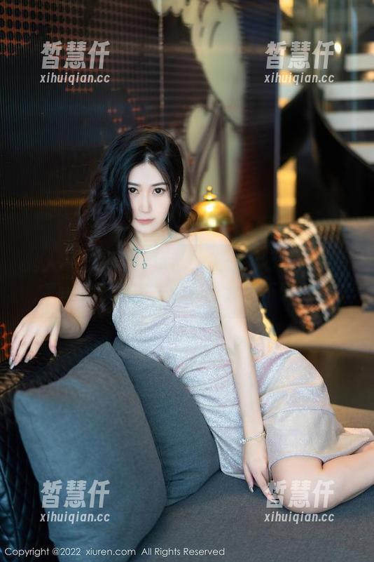 秀人网 - 背景可以乱，王俪丁呀的泳装写真一定要无圣光，别让我想不明白！