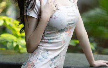 秀人网 – 厨娘黄可Christine大揭密，图包福利让肚子饿得无处安放