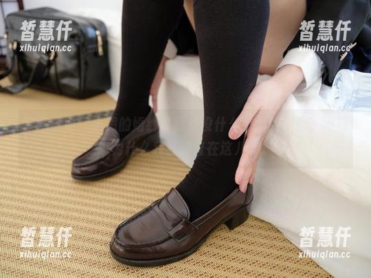 紧急企划 - 小恩的婚纱写真，没什么特别的原图，不知道为什么我就停留在这儿了。
