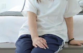 绮梦摄影 – 月月+水手服，太加分了，资源里还有没有更多的？