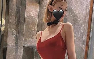 微密圈 – 一次性送你脸红Dearie的美脚照片，赏心悦目，免费！