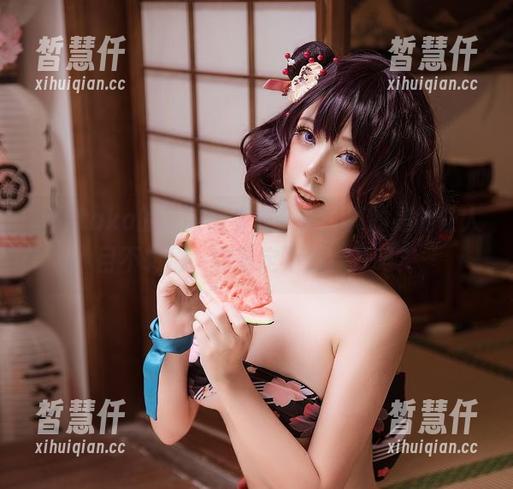 菌烨tako的乳胶紧身衣合集，真的是能让人目不转睛，你确定不想点开吗？