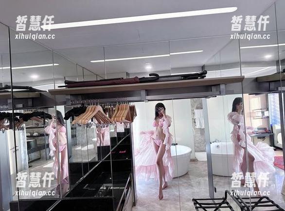 微密圈 - 葛征的少女写真，高清到觉得能和她一起放学