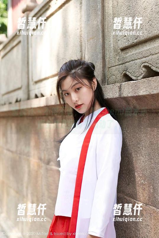 蜜桃社-萌美Moemi 蜜桃社 - 不得不说,萌美Moemi的水手服全套这回真是心动了。