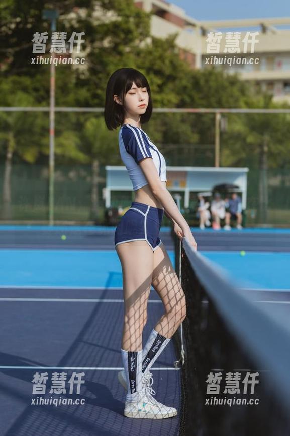 许岚LAN 许岚LAN:运动服能不能再松点,是在比赛还是在休闲呢?最新图集来了。