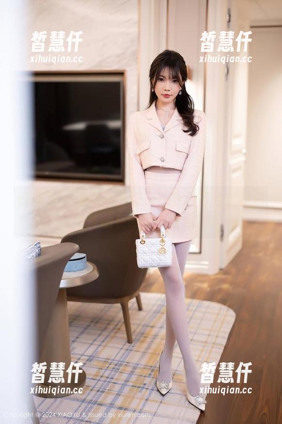 语画界-梦心月 语画界 - 真实还是幻影?梦心月的定制户外作品在眼前飘呀飘。