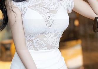 语画界 – 原图无敌的苏苏阿：泳池打卡照与写真—一个深潜，一个浮生