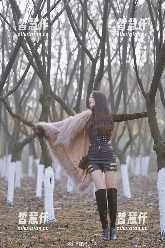 辣妈女神 微密圈 - 一组辣妈女神的免费蕾丝图集,明明很简单,却不知怎么就抓住了我的心