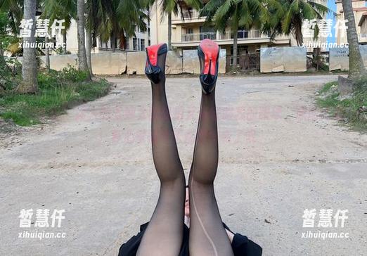 微密圈 - 迷人的五姨太的旅拍又来征服我的眼球，原图比心！真心觉得冬天都变好看了呢。