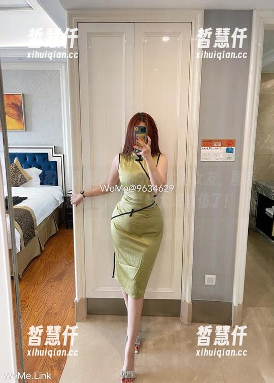 微密圈 - 都是迷人的五姨太的女友，图库里的标准级高清姿势太难模仿了！