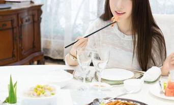 魅妍社 – 就说小探戈的图包，多几种瑜伽我还真想试试，性感又健康