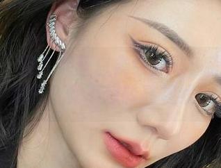 微密圈 – 黎允熙蓝白条纹全集：卷卷都在发光，竟不想转移视线。